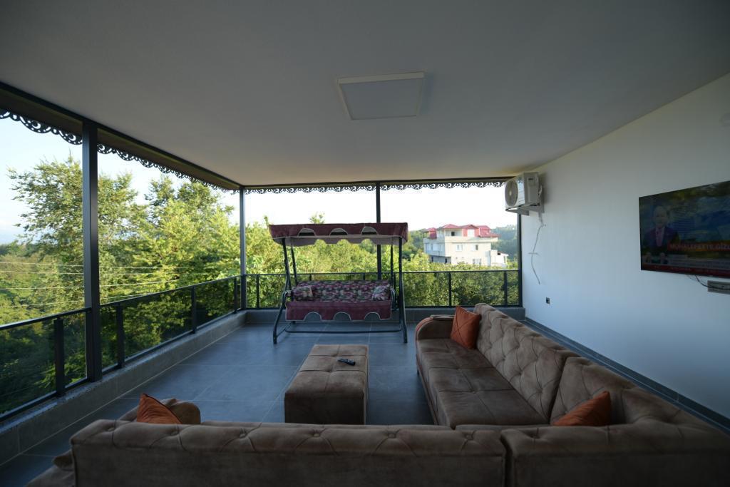 ARAKLI HÜRRİYET MAHALLESİNDE HAVUZLU LÜKS SATILIK VİLLALAR